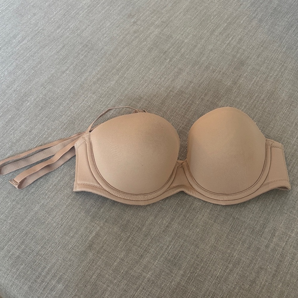 Wacoal Nude red carpet convertible Strapless Bra like new